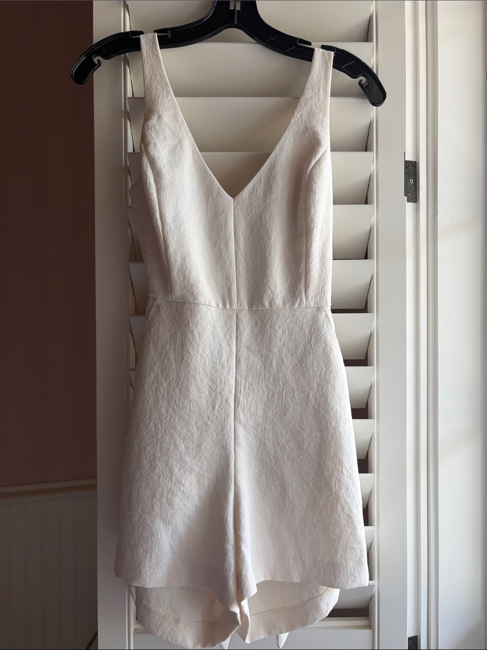 Wilfred White High-Low V-Neck & Open Back Sleeveless Shorts Jumpsuit